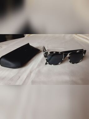 Like New Fossil Black and White  Sunglasses